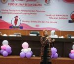 Hj.Winarni Nanang Ermanto Akan Upayakan Kesejahteraan Bidan Lampung Selatan Di Dalam Acara Seminar Sehari HUT IBI Yang Ke 71